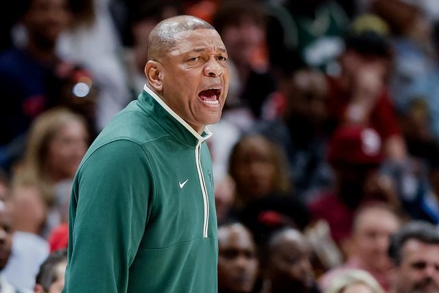 五大联赛助攻榜：萨卡居首 亚马尔9次排第2